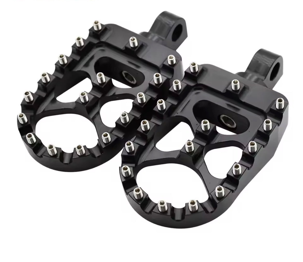 Upgraded grippy pegs with mounting